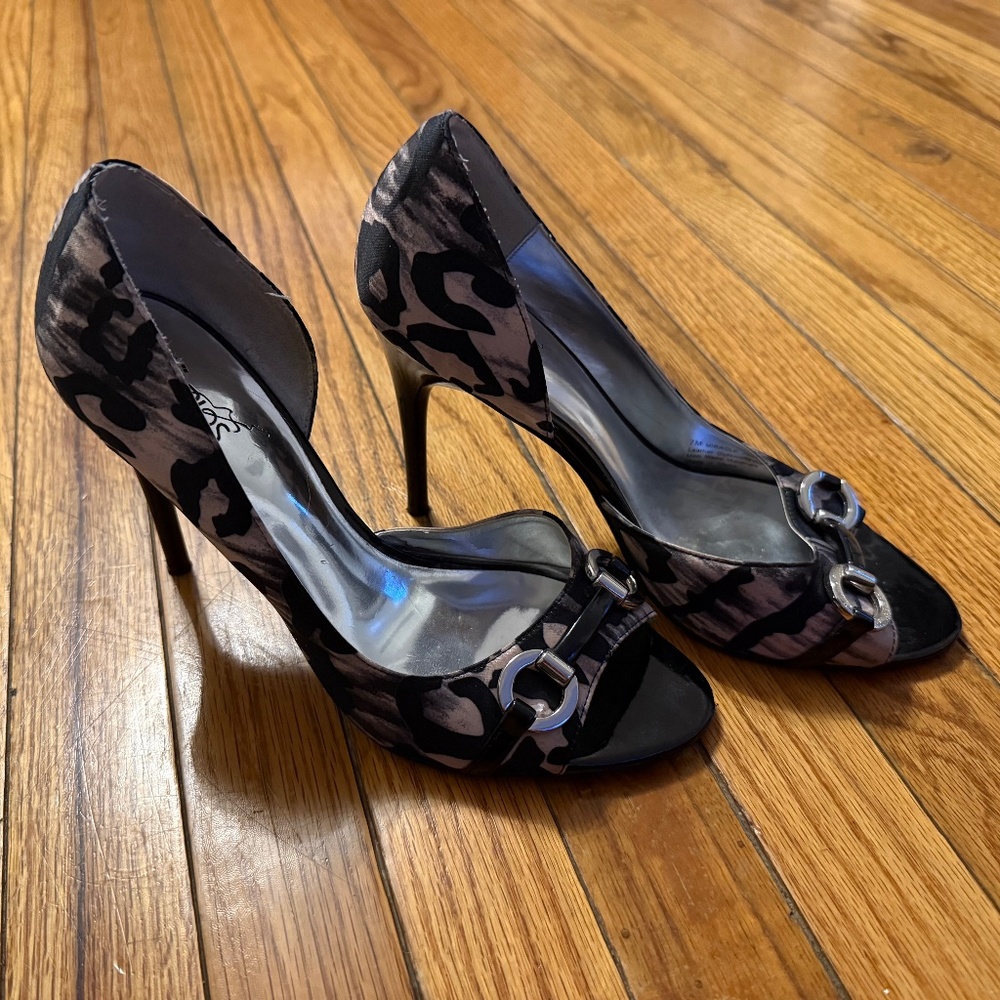 Carlos Santana heels